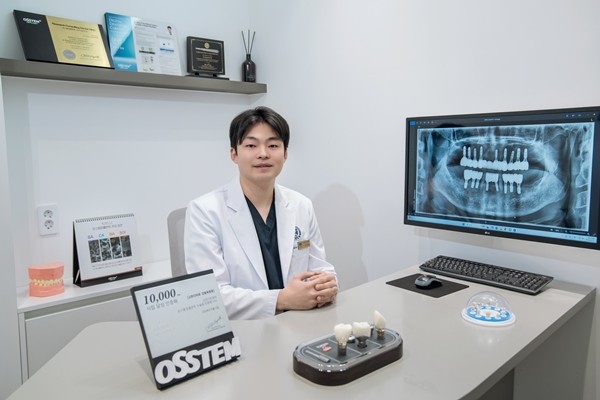사진=고르다치과의원 부산점 강용욱 대표원장